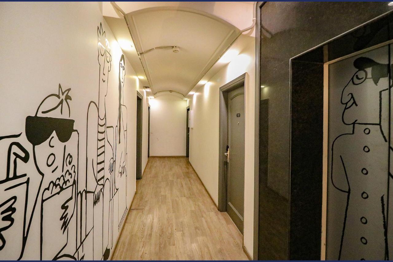 Fabhotel Lord Inn Нью-Дели Экстерьер фото