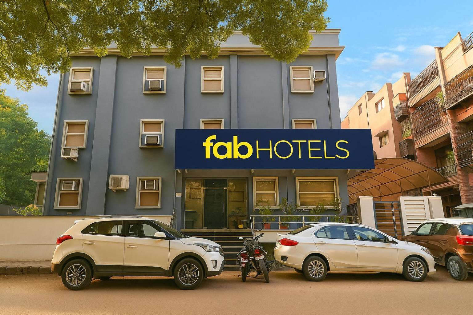 Fabhotel Lord Inn Нью-Дели Экстерьер фото